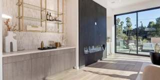 16879 Mooncrest Dr Gallery 23