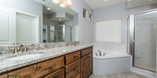 3 Bedroom  Home in Hurricane Gallery 11