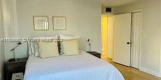 6424 Collins Avenue Gallery 3