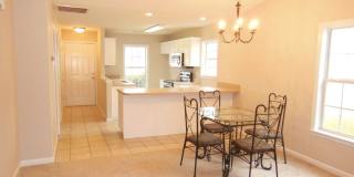 2 Bedroom 2 Bath Townouse Gallery 8