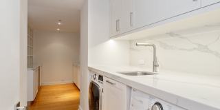 180 E Pearson Street Gallery 24