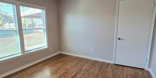 Charming remodeled 3-bedroom home for lease! Gallery 27