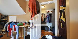 Must-see 5-bed,2-bath Apartment in Brighton Gallery 7