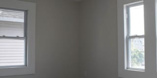 Renovated 3 Bedroom 2 Bathroom Single-Family Home! Gallery 12