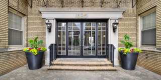 625 Elm Street Gallery 14