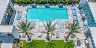 Elements on Third Gallery 28