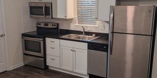 Rare.....One Bedroom One Bathroom Unit Available In Midtown! Gallery 8