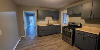 2 bedroom 1 bath townhouse for rent in the West End Gallery 1