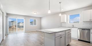 1002 Maple Avenue Gallery 9