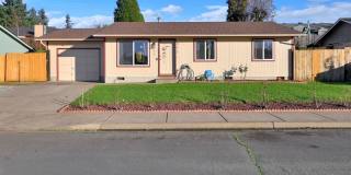 3 Bed/ 1 Bath Home with RV Parking Gallery 1