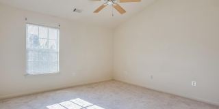 100 PENWICK Circle Gallery 6