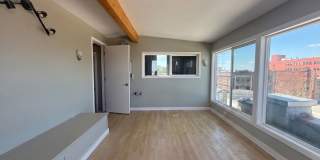 Completely Renovated Downtown Memphis Loft with Rooftop Skyline Views. Gallery 17