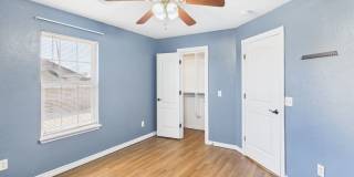 319 SW Coral Gallery 18