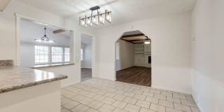 Two-Story 4 bed 2 bath Home in the Heart of Moore! Gallery 10