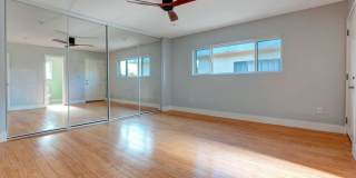 5726 Woodman Ave Gallery 26