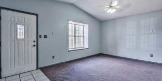 Adorable 4 bedroom, 2 bath in East El Paso! Gallery 10