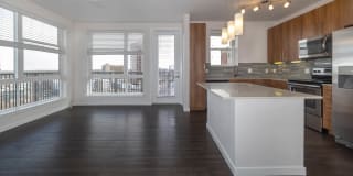 Radius Uptown Apartments Gallery 9