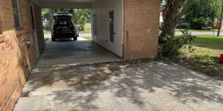 Convenient Leesburg Living – Walk to Leesburg High School! Gallery 14