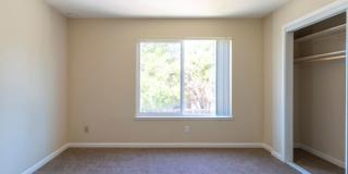 Woodburn Townhomes Gallery 12