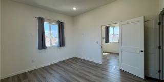 209 N Serrano Avenue 1/2 Gallery 13