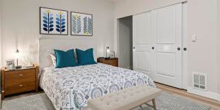 Queen Anne Collection Gallery 5
