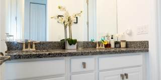 11826 SW 13th Ct Gallery 29