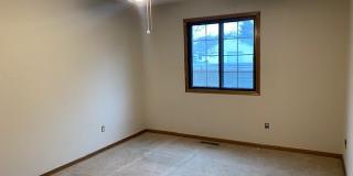2349 Cottage Drive Gallery 4