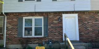 Attractive Townhouse! 4 BR, 2 Baths; Privacy Fenced Backyard, Small Pets Ok! Attractive Townhouse! 4 BR, 2 Baths; Privacy Fenced Backyard, Small Pets Ok! Gallery 1