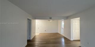 731 N Pine Island Rd Gallery 7