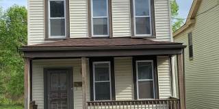 Available JULY- 2 Bedrooms, Yard, New Kitchen, New Shower, New Floors - Easy Access! Gallery 1