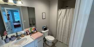 Air Conditioned 3 Bed 2.5 Bath Gallery 14