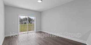 2224 Hilton St. Gallery 11