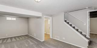 WEST Side Duplex for rent! Spacious 3 bed/2 bath duplex for rent! Move In Special- 1/2 off 2nd month's rent. Gallery 14