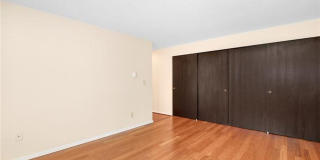 Location, Location, Location 3-bedroom Sammamish Bluffs Condo Location, Location, Location 3-bedroom Sammamish Bluffs Condo Gallery 13