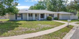 142 BAYBERRY Court Gallery 1