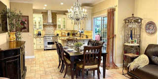 1121 21st St Gallery 1