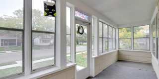 Charming 4 Bedroom/1.5 Bath Home for Rent Gallery 32