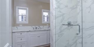 226 S Rexford Drive Gallery 24