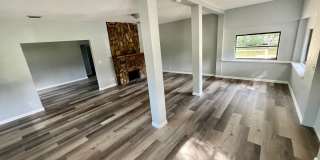 HUGE Dade City 3BR/1BA/1 Car Garage Home w/Tons of Living Area! NO APPLICATION FEE! Gallery 3