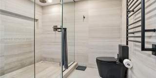 2127 Brickell Avenue Gallery 28