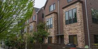 2Bd/1.5Ba Seattle Townhouse Gallery 1