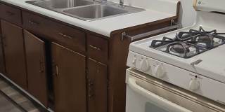 2418 E Memorial Dr 2418 E Memorial Dr Gallery 1
