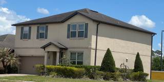INCREDIBLE DEAL: 5-BR Corner Lot Home in Crown Pointe Cove – Spacious & Bright! Gallery 1