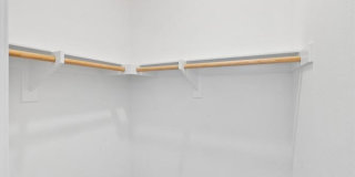 4166 Horvath Street Gallery 21