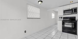 321 SW 1st Ct Gallery 9