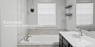 10612 Presidential Parkway Gallery 9