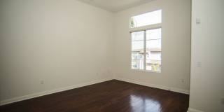 5831 Seawalk Dr Gallery 1