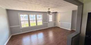 3 bed, 1.5 bath Gallery 1