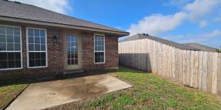 (3) Bed/(2) Bath in Tecumseh Ridge Avail Now! (3) Bed/(2) Bath in Tecumseh Ridge Avail Now! Gallery 19