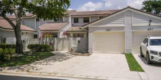495 Prestwick Circle Gallery 4